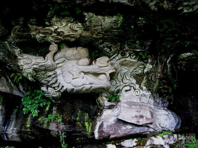 石龙山摩崖题刻5_副本.jpg