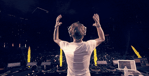 215132u7obh6kgekzuhfoe.gif