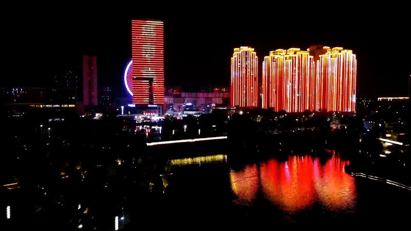 094636y7ys932z297m92xs.gif