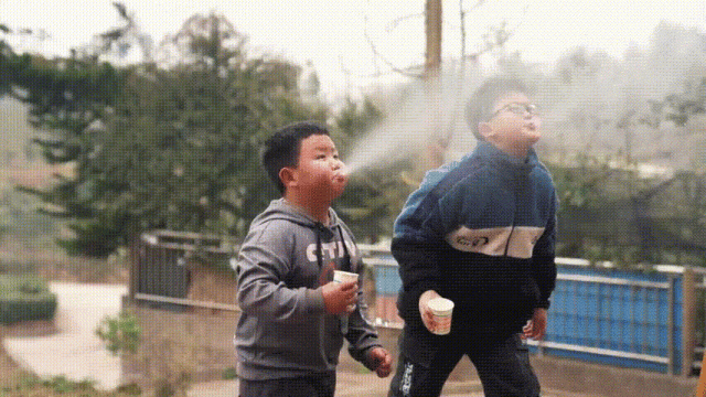 151907d0o9nb00ca9e019z.gif
