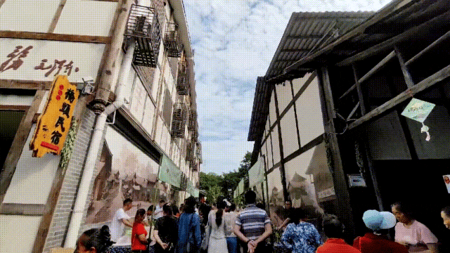095658r3il9yalsay8sdsb.gif